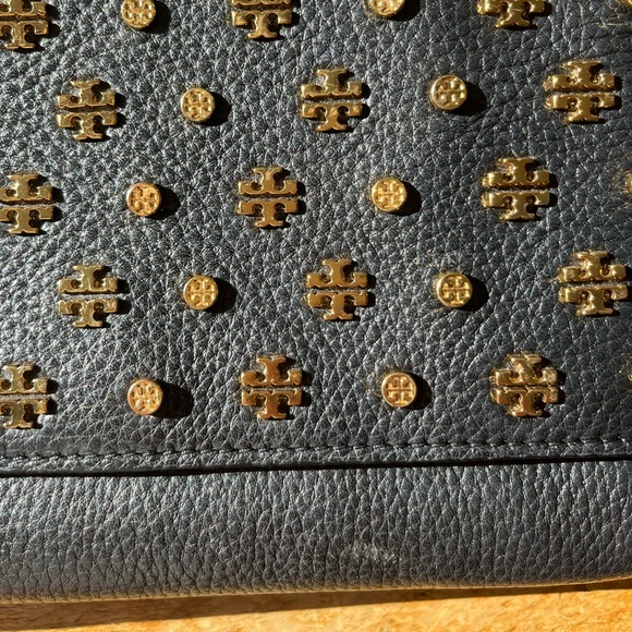 RARE Tory Burch black leather clutch/shoulder bag with gold tone logos and studs - Picture 6 of 11